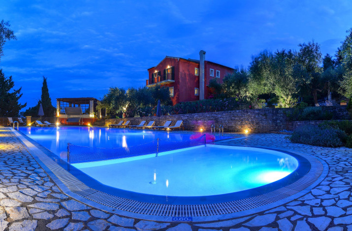 Bella Vista Villas & Suites, Gaios