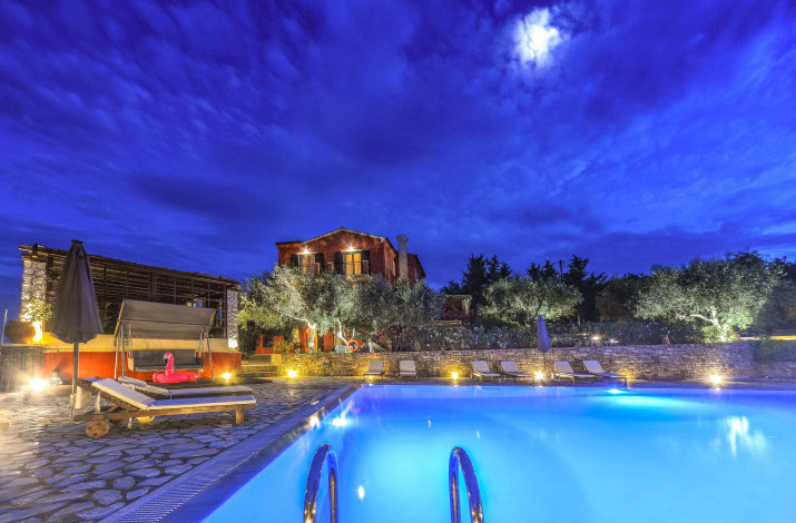 Bella Vista Villas & Suites, Gaios