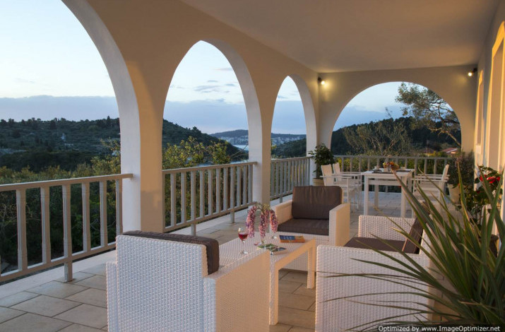 Villa Lioniskari, Mongonissi, Paxos