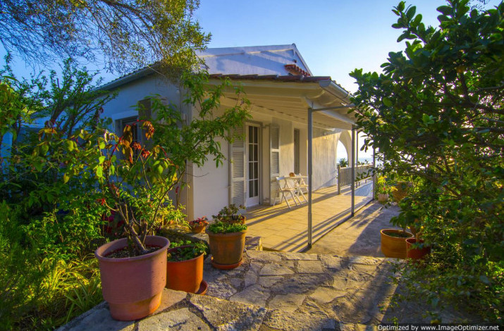 Villa Lioniskari, Mongonissi, Paxos