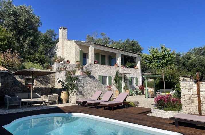 Meliti, Fontana, Paxos