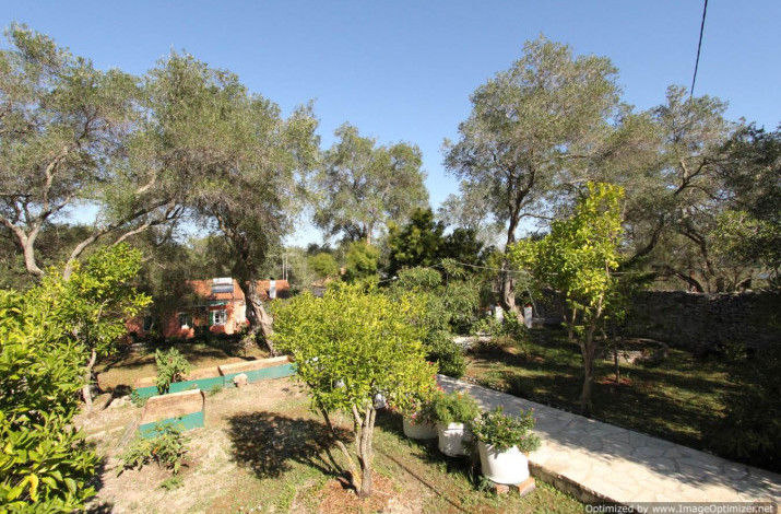 Anna’s Cottage, Loggos
