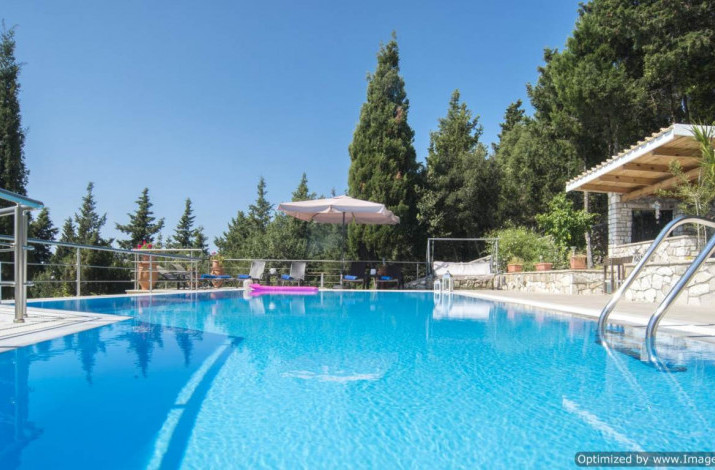 Villa Milos, Magazia